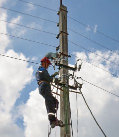 Водитель самосвала погасил 67 трансформаторных подстанций в Гурьевском районе Водитель самосвала погасил 67 трансформаторных подстанций в Гурьевском районе