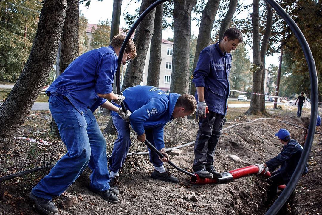 «Янтарьэнерго» продолжает работы по переводу довоенных сетей на современный стандарт напряжения
