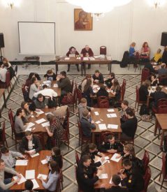 Команда энергетиков завоевала «бронзу» в турнире Калининградской епархии по «Что? Где? Когда?»