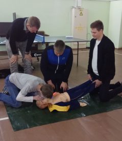 Специалисты «Городских электрических сетей» провели экскурсию для школьников Специалисты «Городских электрических сетей» провели экскурсию для школьников