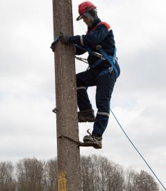 Сотрудники Озерского РЭС работают в безаварийном режиме Сотрудники Озерского РЭС работают в безаварийном режиме
