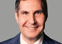 Поздравление генерального директора «Россети Северо-Запад» и «Россети Янтарь» Вячеслава Торсунова с Днем энергетика